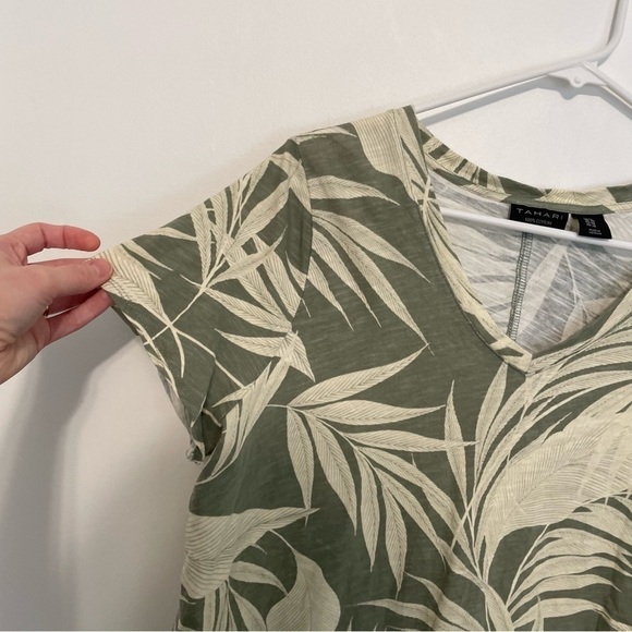 TAHARI Plus Size Green Cream Leaf Floral V-Neck Short Sleeve 100% Cotton T-Shirt - Picture 6 of 12